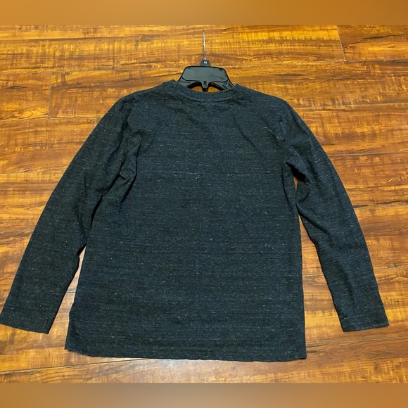 Yigga boys long sleeve T-Shirt is a size 146/152 US10. - Picture 5 of 5
